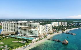 Dreams Vista Cancun Golf & Spa Resort